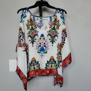 Desigal flowy top